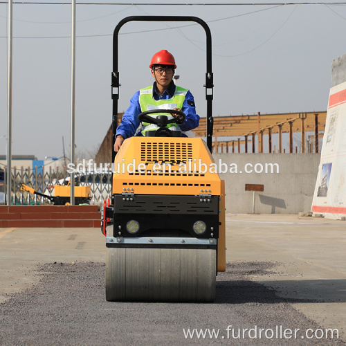 Price! Dynapac Mini 1 Ton Compactor Vibratory Roller (FYL-880)